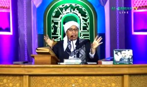 Buya Yahya Bahas Wudhu Wanita yang Pakai Makeup Waterproof Buya Yahya Bahas Wudhu Wanita yang Pakai Makeup Waterproof