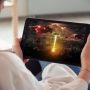 Ilustrasi seseorang sedang menonton konten streaming. (Pixabay)