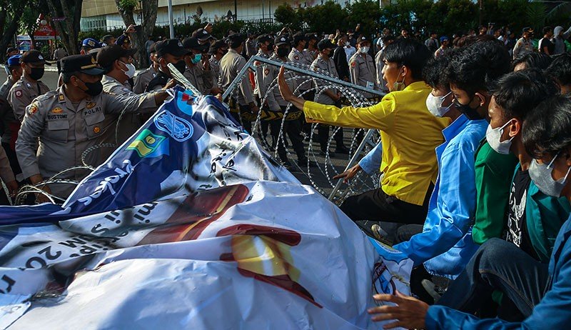 Kenaikan Pertamax Picu Demo di Bandung – jabarekspres.com