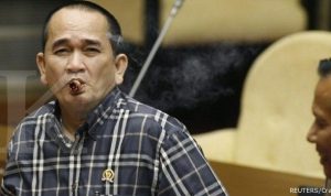 Ruhut Sitompul Kembali Sebar Foto Editan, Roy Suryo: Penghuni Kolam Penyebar Hoax Kampungan