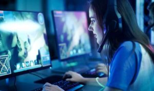 atlet esports perempuan