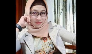 Rachmawaty Ternyata Mantan Atlet Nasional Karate, Pernah Sumbangkan Emas Untuk Indonesia. Ini Penuturan Pengurus Forki Pusat yang Masih Membanggakannya Sosok Rachmawaty yang memiliki prestasi membanggakan, membuatnya layak dikagumi banyak pria. (ist)