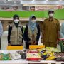 Loka POM bersama Dinas Pertanian Kabupaten Tangerang saat melakukan pemeriksaan produk pangan kadaluarsa di Hypermart, Pagedangan Tangerang, Selasa 22 April 2022.