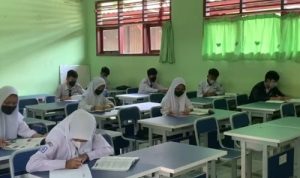 Pembelajaran Tatap Muka (PTM) Di SMPN 2 Kota Bekasi. (istimewa/fin)
