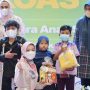 Atalia Praratya ketika mengunjungi anak-anak dalam festival Koas