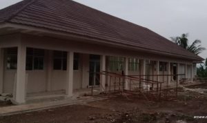 Bangunan SMAN 1 Cisolok KAbupaten Subang yang belum difungsikan karena masih ada kekurangan fasilitas penunjang