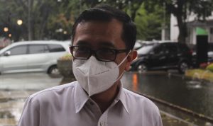 Kasus Covid-19 Melandai, Pemulihan Ekonomi di Kota Bandung Dioptimalkan Erick MA tengah memberi paparan mengenai pemulihan ekonomi di Balai Kota Bandung, Rabu (6/4).