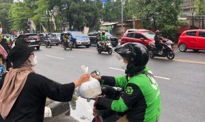 IIK BPJS Ketenagakerjaan Kanwil Jawa Barat Sebarkan Puluhan Paket Iftar Ramadan IIK BPJS Ketenagakerjaan Kanwil Jawa Barat Sebarkan Puluhan Paket Iftar Ramadan