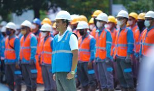 PLN UID Jabar menyiagakan ribuan petugas untuk menjaga keandalan pasokan listrik pada moment Idul Fitri 1443 Hijriah.