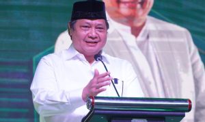 Menko Airlangga Hartarto menyebutkan, sesuai arahan presiden, larangan ekspor sampai harga minyak goreng curah sebesar Rp 14 ribu per liter