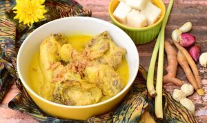 Cara Membuat Opor Ayam Lebaran yang Gurih dan Nikmat, Lengkap dengan Resepnya