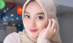 Masya Allah,Cantiknya Potret Nabilah JKT48 Pakai Hijab Potret Nabilah eks JKT48 mengenakan hijab
