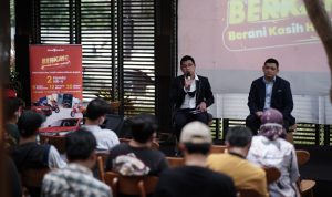 Lion Parcel meluncurkan program BERKAH (Berani Kasih Hadiah).