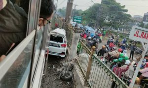 Mobilio Terseret KRL di Depok, Pimpinan Pondok Pesantren jadi Korban