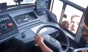 Bus TMP di Kota Bandung Dihadang Oknum Preman dan Sopir Angkot, Polisi Cari pelaku
