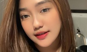 Chandrika Chika wanita yang berinisial C yang diduga jadi penyebab kasus pengeroyokan yang melibatkan Putra Siregar dan temannya. (Foto: Instagram @chndrika_)