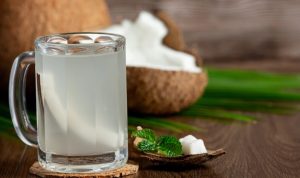 5 Minuman Sehat untuk Mencegah Dehidrasi Setelah Puasa