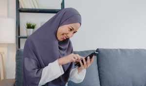 Download Aplikasi untuk Mendengarkan Ceramah, Buat Ramadhan Semakin Berkah Ilustrasi (freepik)