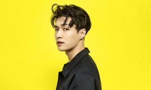 lay exo keluar sm