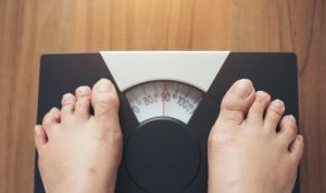 Ilustrasi: Cegah berat badan naik setelah lebaran. (freepik)