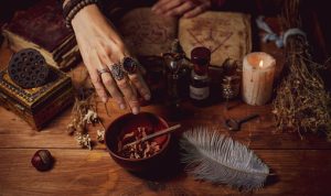 Media Bongkar Modus Dukun Cabul, Mengaku Sudah Ditiduri 900 Korban Ilustrasi perlengkapan dukun cabul di Tunisia. (pixabay)