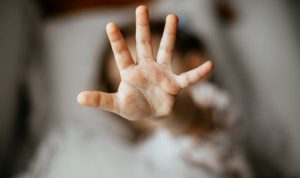 Ilustrasi Bocah Tewas dibekap ibu kandung di Smearang. (pixabay)