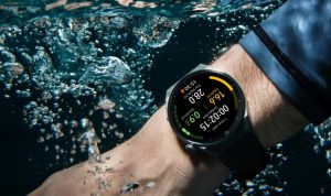 Ketahanan Huawei Watch GT 3 Pro yang didesain aman untuk dikedalaman air. (ist)