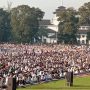 Ribuan masyarakat Kota Bandung saat melangsungkan ibadah salat Idul Fitri 1443 Hijriah di Lapang Gasibu, Senin (2/5). (Foto: Sandi Nugraha/Jabar Ekspres)
