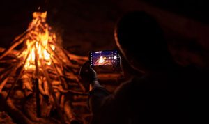 Galaxy Movie Studio 2022 akan membuktikan Nightography Galaxy S22 Ultra 5G memungkinkan komunitas film membuat film pendek sekelas profesional dalam kondisi low light dan malam hari.