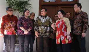 ILUSTRASI: Dosen FISIP UIN Syarif Hidayatullah Robi Sugara menilai pilihan rasional secara politik dari dua king maker ini adalah memadukan antara Prabowo Subianto-Puan Maharani dalam pilpres 2014. (Dok. Jawa Pos)