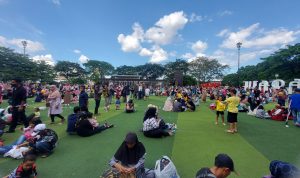 Dibuka Kembali saat Libur Lebaran, Alun-Alun Bandung Jadi Destinasi Wisatawan Luar Kota