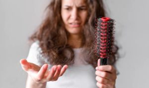5 Kebiasaan yang Bisa Membuat Rambut Rontok, Simak Penjelasan dr. Saddam Ismail 5 Kebiasaan yang Bisa Membuat Rambut Rontok, Simak Penjelasan dr. Saddam Ismail