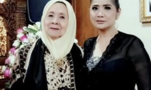 Ibunda Vina Panduwinata Meninggal Dunia di Usia 90 Tahunan Kabar Duka: Ibunda Vina Panduwinata Meninggal Dunia