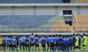 Robert Alberts Senang Stadion GBLA Jadi Homebase Persib