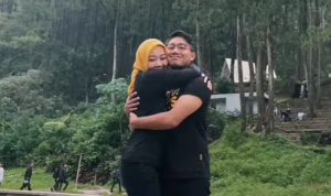 Ibunda eril, Atalia Praratya meminta kepada Warga Bandung yang akan takziyah untuk sesuai jadwal, dan mengikuti prosesi pemakaman dari media. (instagram @ataliapr)