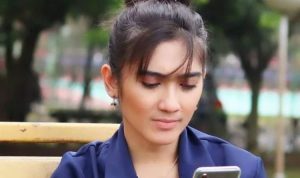 Video Revi Mariska Viral, Mengaku Mengamen Demi Makan dan Parkir Video Revi Mariska Viral, Mengaku Mengamen Demi Makan dan Parkir