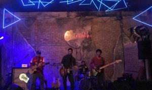 Penampilan Band The Ayayay dihadapan warga Bandung saat Rilis Mini Album Digitalnya. (ist)
