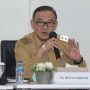 Plt. Bupati Bogor Iwan Setiawan saat pimpin Rapat Pembahasan Perkembangan Terkini Penanganan Penyakit Mulut dan Kuku Pada Hewan Ternak, serta pembentukan SAtgas PMK di Kabupaten Bogor, Senin (20/6). (Foto: Yudha Prananda)