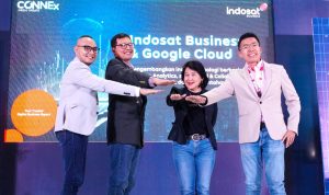 Chief Business Officer Indosat Ooredoo Hutchison, Bayu Hanantasena, bersama Google Cloud yang memiliki kesamaan visi untuk mendukung transformasi digital Indonesia.