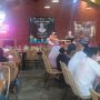 Suasana Kafe WOW yang sebut pemiliknya mendapat fitnah, karena disebut sebagai kafe sarang LGBT. (ist)