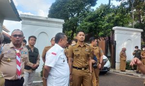 Wali Kota Bandung, Yana Mulyana dan Plt Bupati Bandung Barat di Pendopo Kota Bandung. (Arvi/Jabar Ekspres)