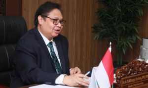 Menteri Koordinator Bidang Perekonomian Airlangga Hartarto ketika membicarakan program pemulihan ekonomi nasional.