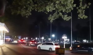 Rombongan mobil Gubernur Jawa Barat, Ridwan Kamil saat tiba di Gedung Pakuan, Jumat (3/6). (Foto: Sandi Nugraha/Nugraha)