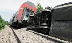 kecelakaan kereta api ( Photo: NETWORK PICTURES/AFP)