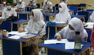 Kegiatan Belajar Mengajar (KBM) siswa SMA Al Masoem. (Istimewa)