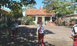 Meski Perbaikan SDN Rancanilem Belum Dieksekusi, Para Siswa Kembali Belajar dengan Sistem PTM