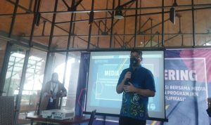 BPJS Cabang Bandung Skrining Riwayat Kesehatan Bersama Awak Media Kepala BPJS Kesehatan Cabang Bandung, Muhammad Fakhriza. (Nizar/Jabar Ekspres)
