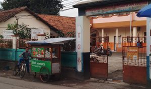 SDN Sayang di Desa Sayang, Kecamatan Jatinangor, Kabupaten Sumedang. (Yanuar/Jabar Ekspres)