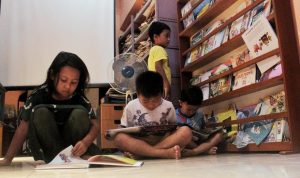 Kampung Literasi Cinambo, Tempat Masyarakat Bergotong Royong Meniti Mimpi