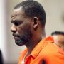 R. Kelly Divonis 30 Tahun Penjara Karena Kasus Pelecehan Seksual Pada Wanita dan Anak (AFP/ANTONIO PEREZ)